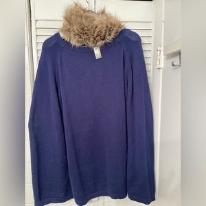 Iman | Navy Blue Sweater Cape with Faux Fur Size M\L